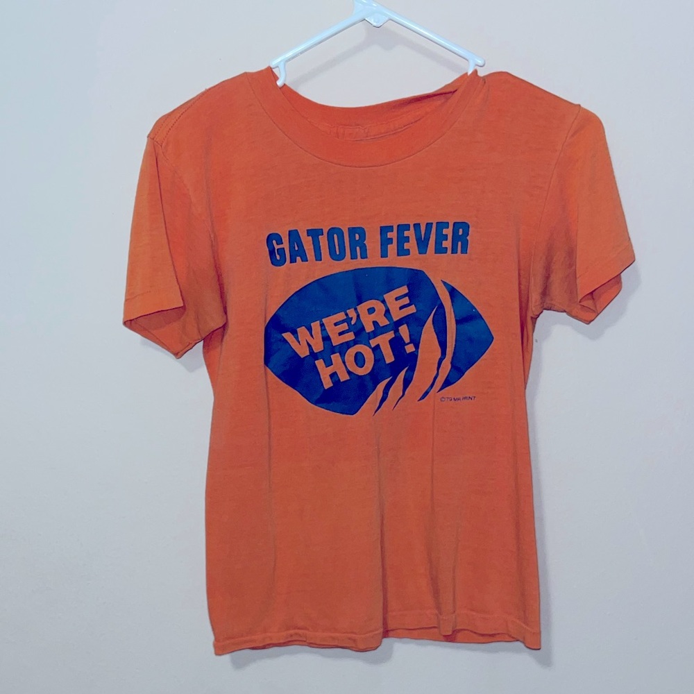 🐊 Gator Fever + Vintage Student Gear = Hot Shirt